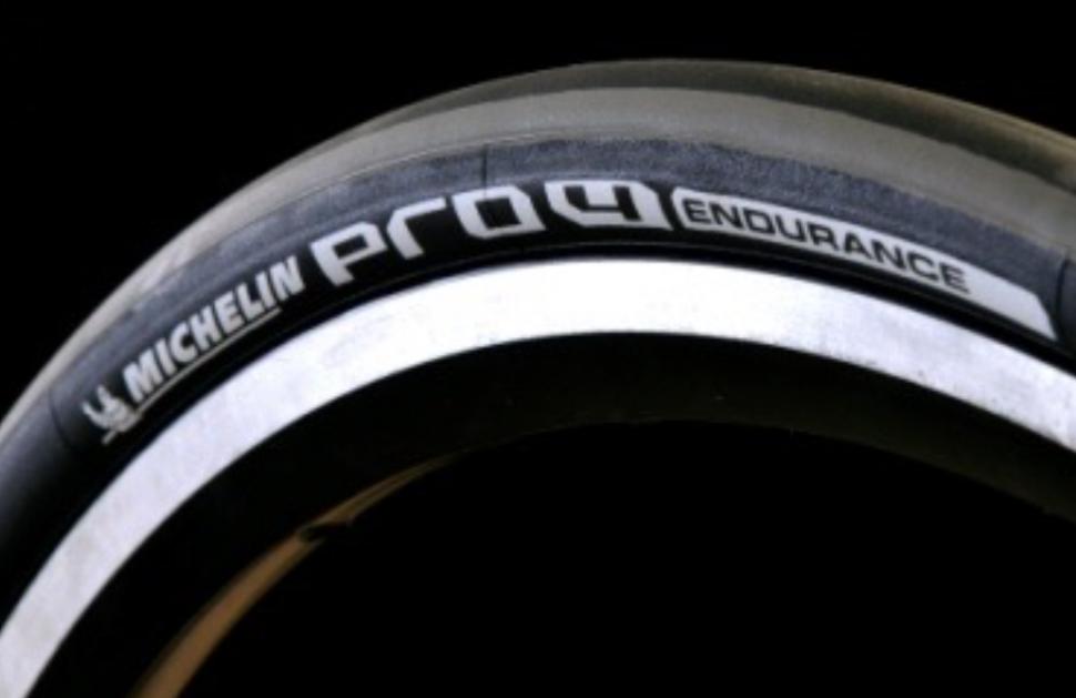 Michelin pro4 endurance store v2 folding tyre